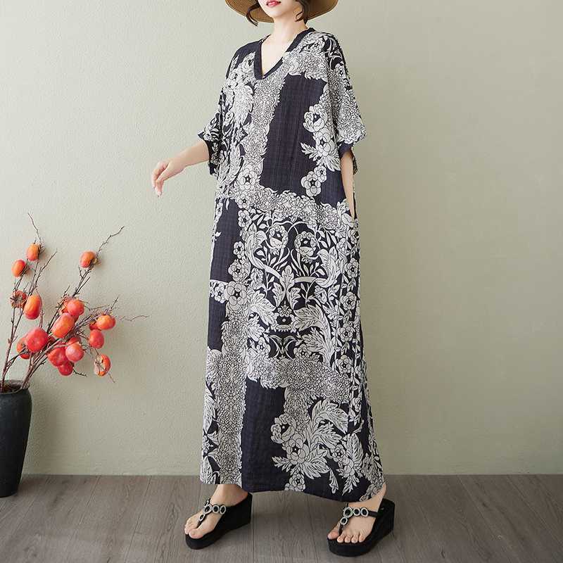 Women's Vintage Long Dress with Cotton and Linen Patterns