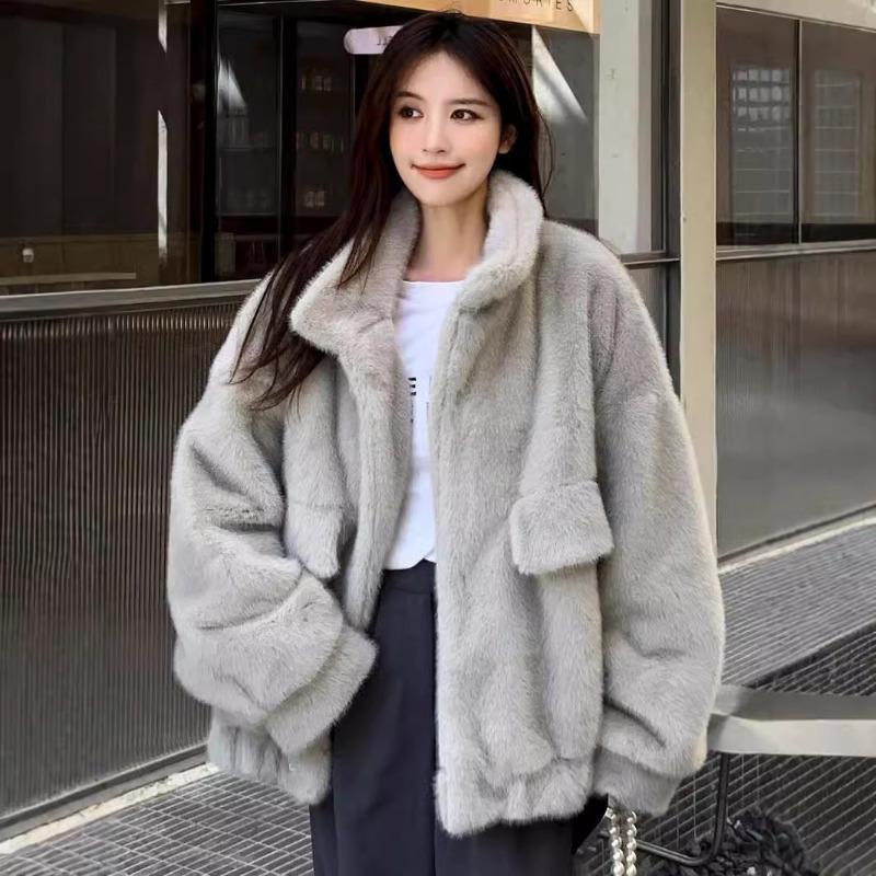 Winter pelz jacke lose plüsch mantel frauen neue beige nerz haar stand-up kragen große tasche pelz top