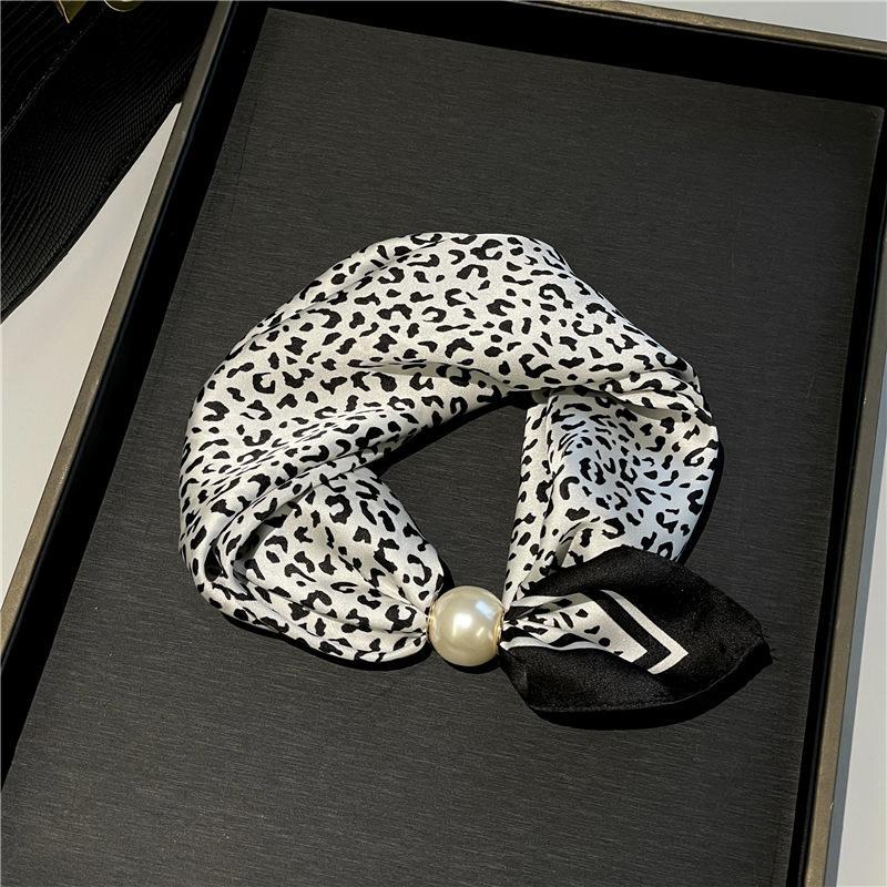 Thin Pearl Necklace with Magnetic Clasp, Lazy-style Silk Scarf, Women's Pendant Scarf, Collarbone Chain