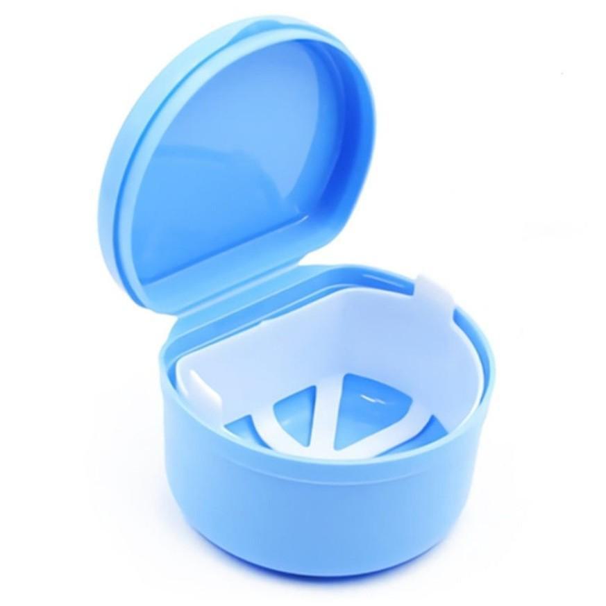 Boîte de rangement portable pour appareils dentaires et prothèses dentaires invisibles pour personnes âgées
