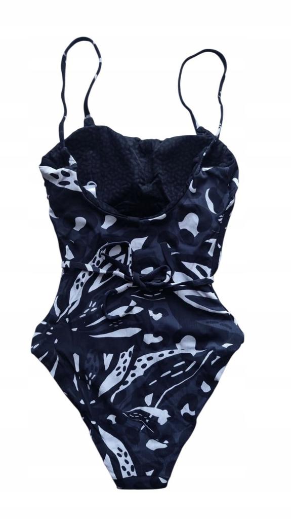 Y8741 Arena Triangle Butterfly One-Piece Swimsuit S