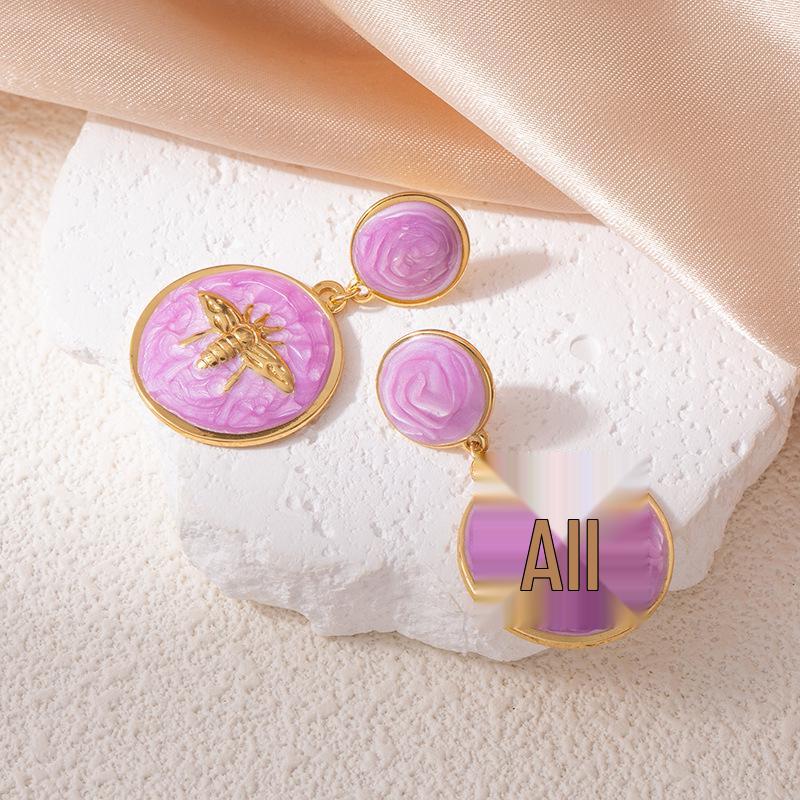 Elegantní nerezové náušnice s kapkami oleje ve tvaru včely