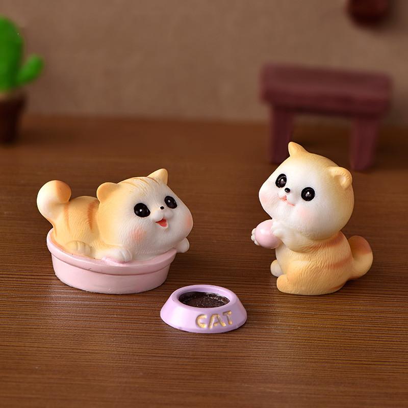 Figurines Miniature Mini Cute Cartoon Cats Resin Ornaments Crafts Desk Accessories For Home Decoration Room Decor DIY Kids Gifts