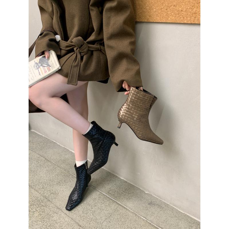 Autumn and Winter Woven Short Boots Fashionable Versatile Square Head Rear Zipper Easy To Wear Versatile Temperament Explosive French Cat and Women