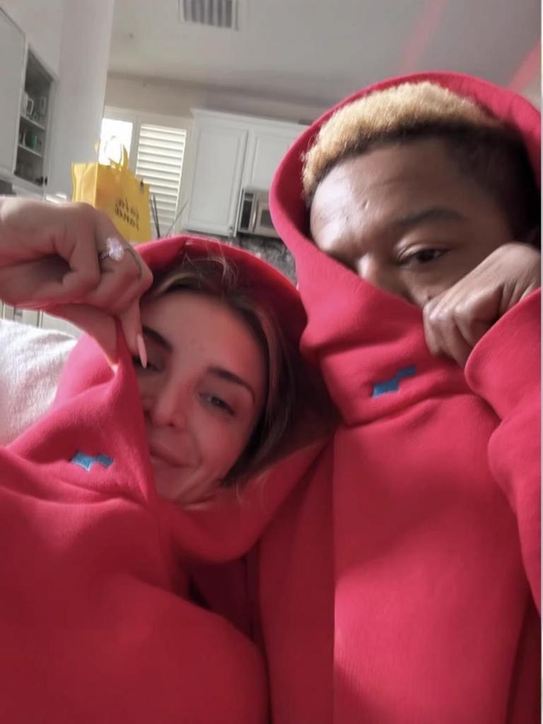 SKYLRK 2025SS Solid Color Distressed Fleece-Lined Hooded Cardigan - Bieber Style