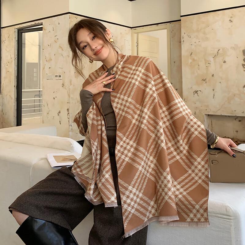 VICTORIA&VERA Large Plaid Fringed Shawl Scarf