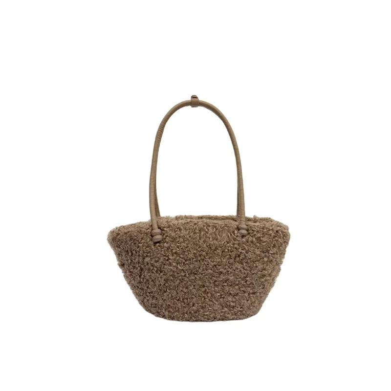 Luxury Faux Lamb Wool Tote Bag Winter Plush Handbag for Women Trendy Large Capacity Soft Fleece Shoulder Bag