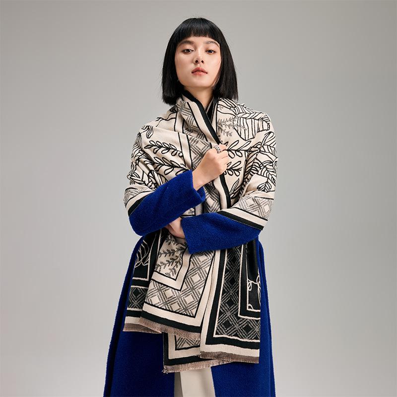 Korean High-End Petal Printing Women'S Imitation Cashmere Thermal Scarf Double-Sided Two-Color Air Conditioner Shawl