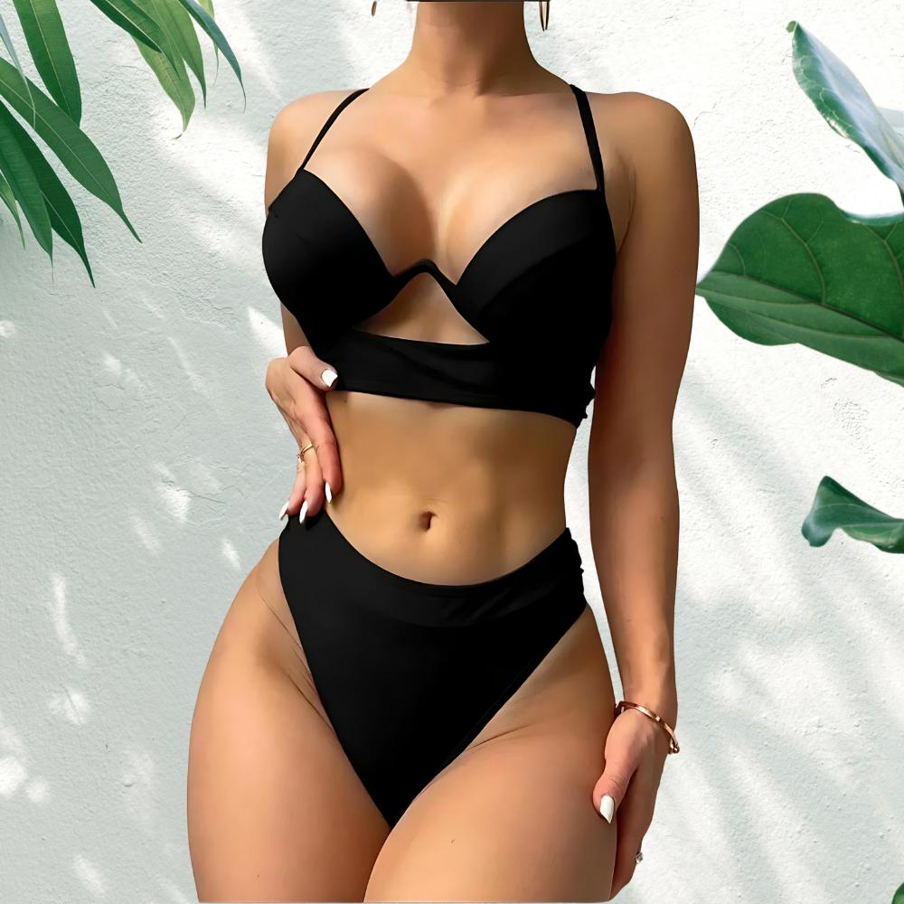 Costume da bagno bikini push-up con dettaglio laccetto, vita alta nera, cut-out. Costume da bagno bikini push-up con dettaglio laccetto, vita alta nera, cut-out.