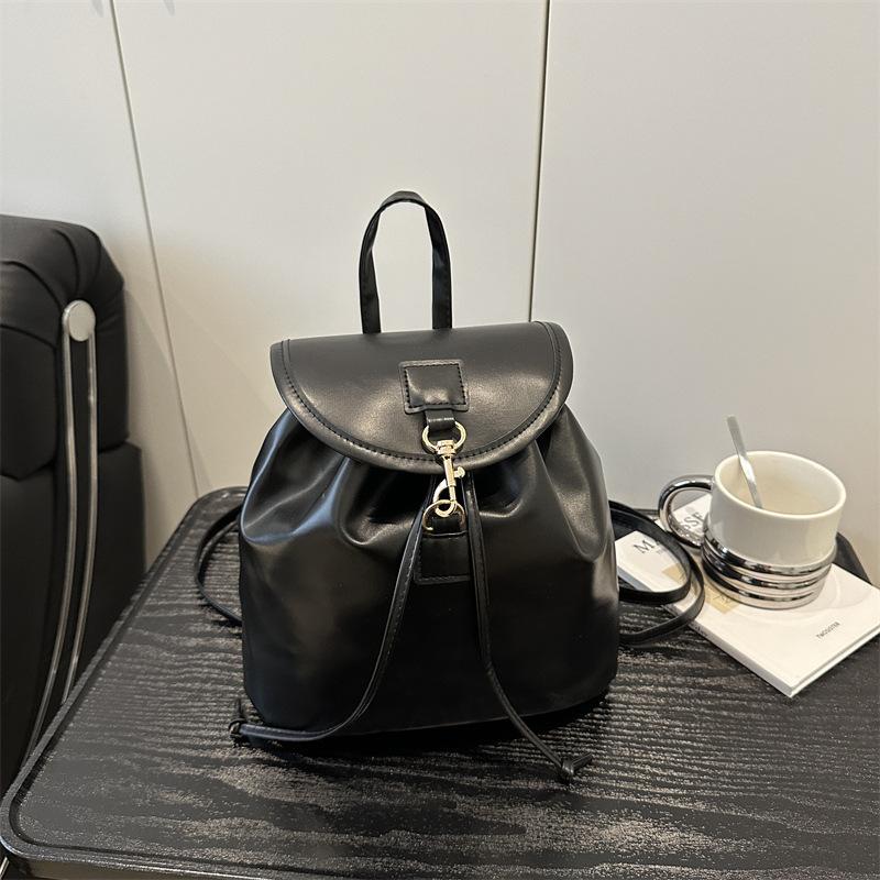 Leisure college style backpack women's summer new simple retro handbag travel small backpack tide