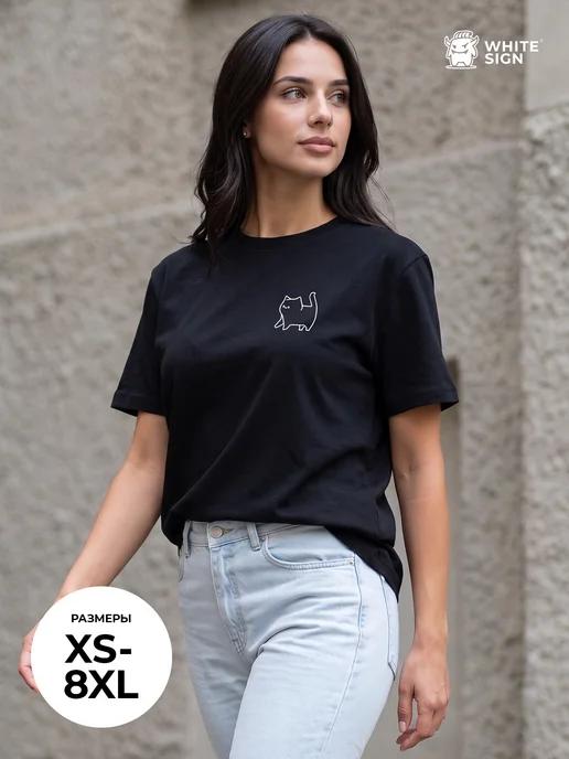 Stylish oversized T-shirt with Lucky Cat print S