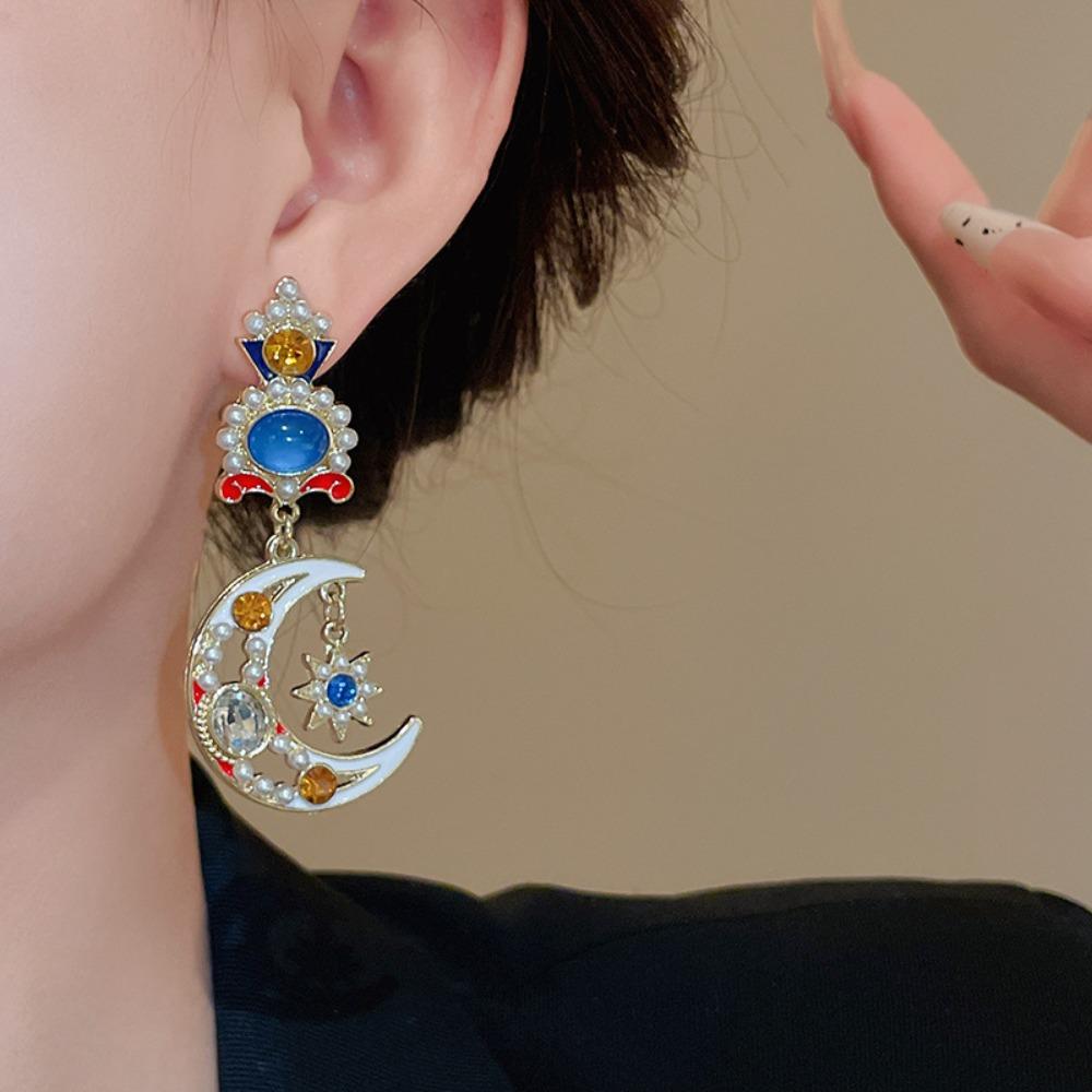 Light Luxury Star Pendant Earrings Rhinestone Moon Stud Earrings Vintage Earrings Women  Female