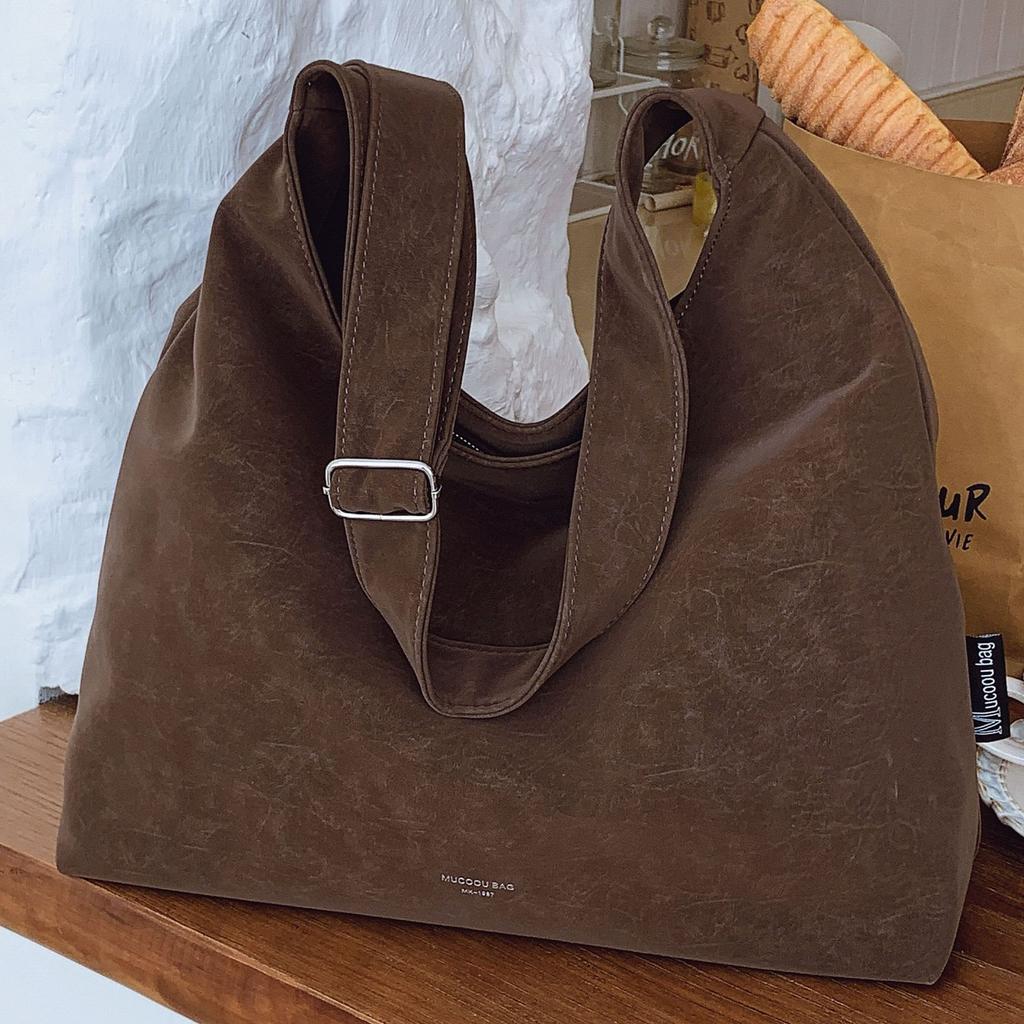 Fashion Matte Retro Underarm Bag Tote Bag Women's Large Capacity 2025 New Versatile Shoulder Messenger Bag Tide