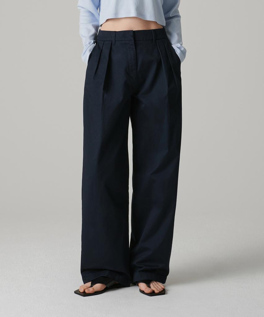 MUSINSA STANDARD WOMAN Women'S Reverse-To-Tuck Wide Chino Pants [Navy]