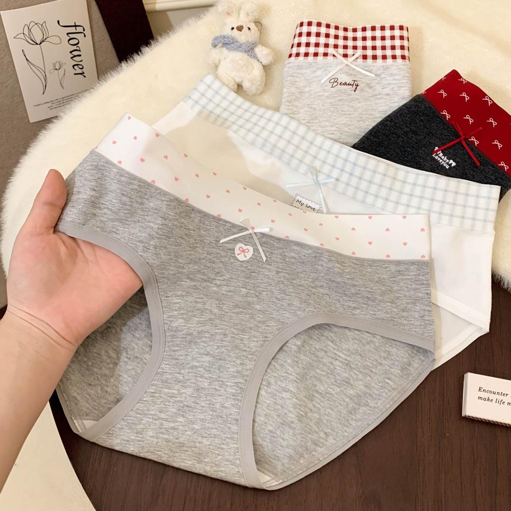 Girls Spring and Autumn Cotton Antibacterial Breathable Comfortable Briefs