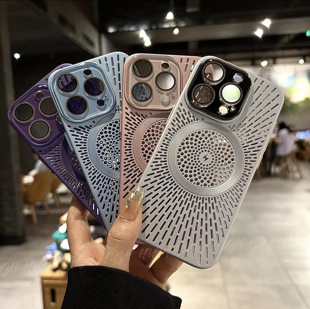 Matný magnetický chladicí kryt s ochranou čočky pro iPhone 17 Pro Max