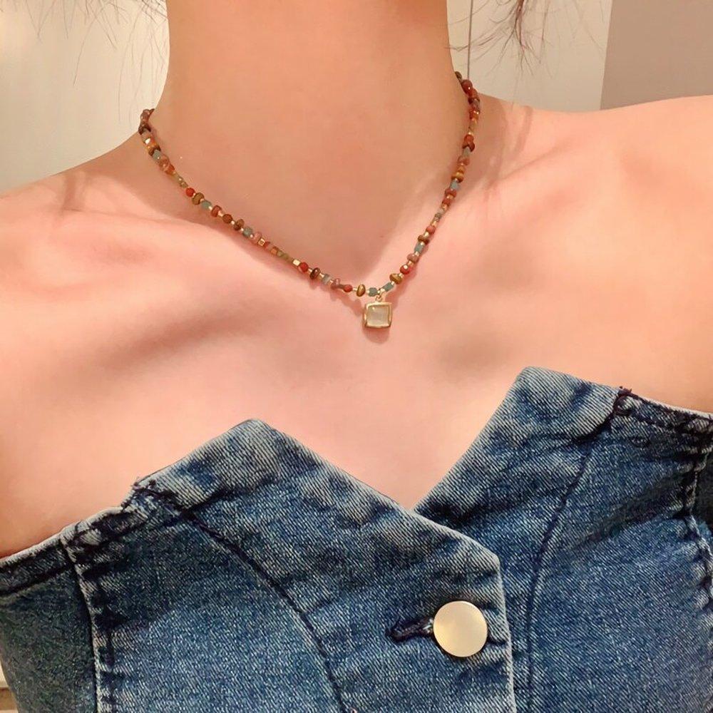 

Women s French Antique Square Natural Stone Bead Necklace