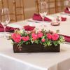 Künstliche Blumendeko mit rustikalem Holzkasten Farmhouse Faux Floral Centerpiece