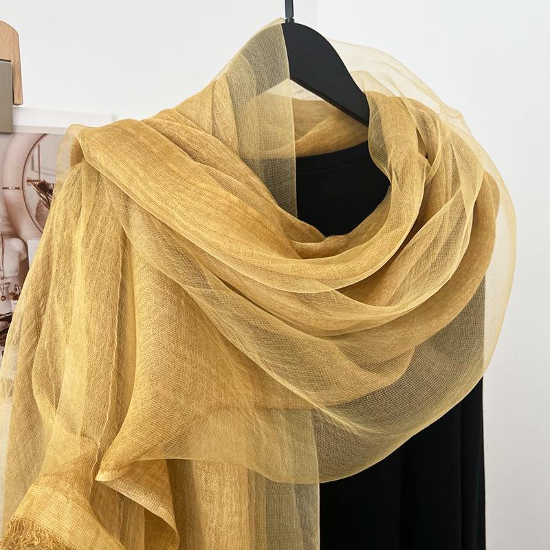 

Легкий и удобный шарф из шелка тутового дерева: Легкая, солнцезащитная шаль двойного назначения для весны/осени. Идеально для путешествий и моды.