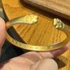 Vintage Gold Katzenpfoten Armreif: Damen Glücks-Armreif offen, Schick & Luxuriös