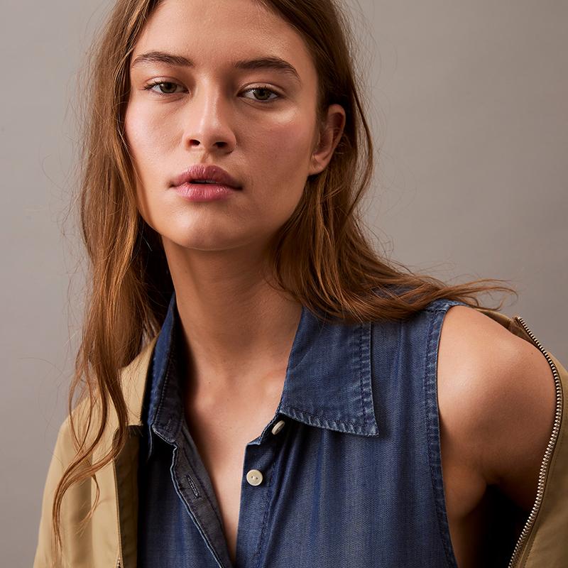 Calvin Klein Relaxed Casual Commuter Loose Fit Sleeveless Shirt Women tops Denim-Blue 47B098G
