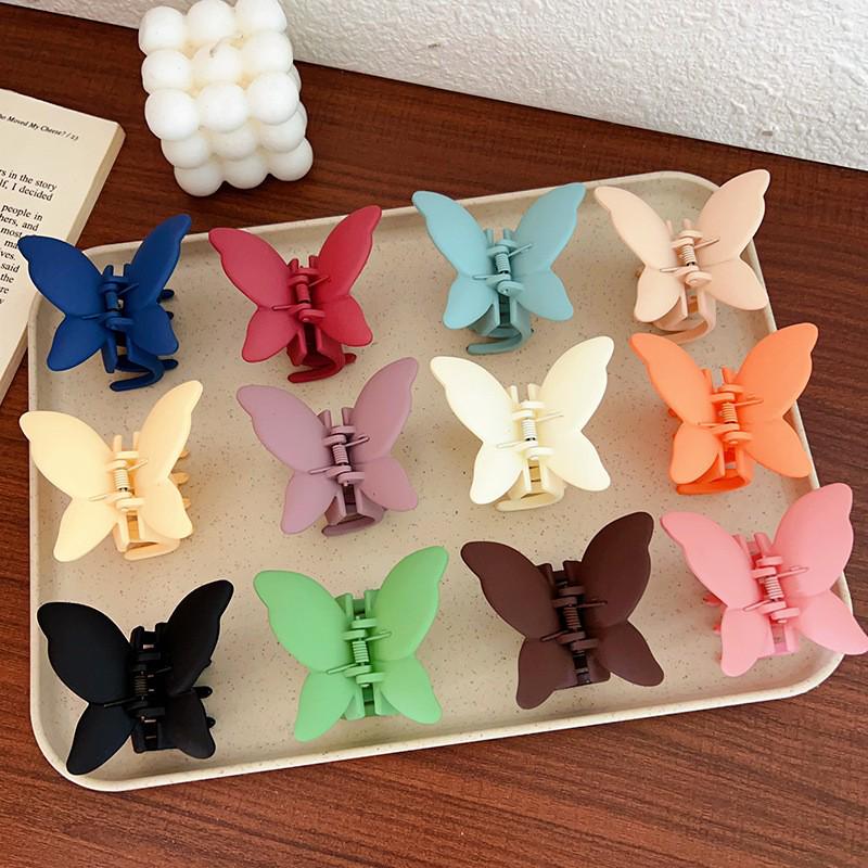 Bezaubernde Schmetterlings-Haarklammer - Mattiertes Design zieht Bienen und Schmetterlinge an