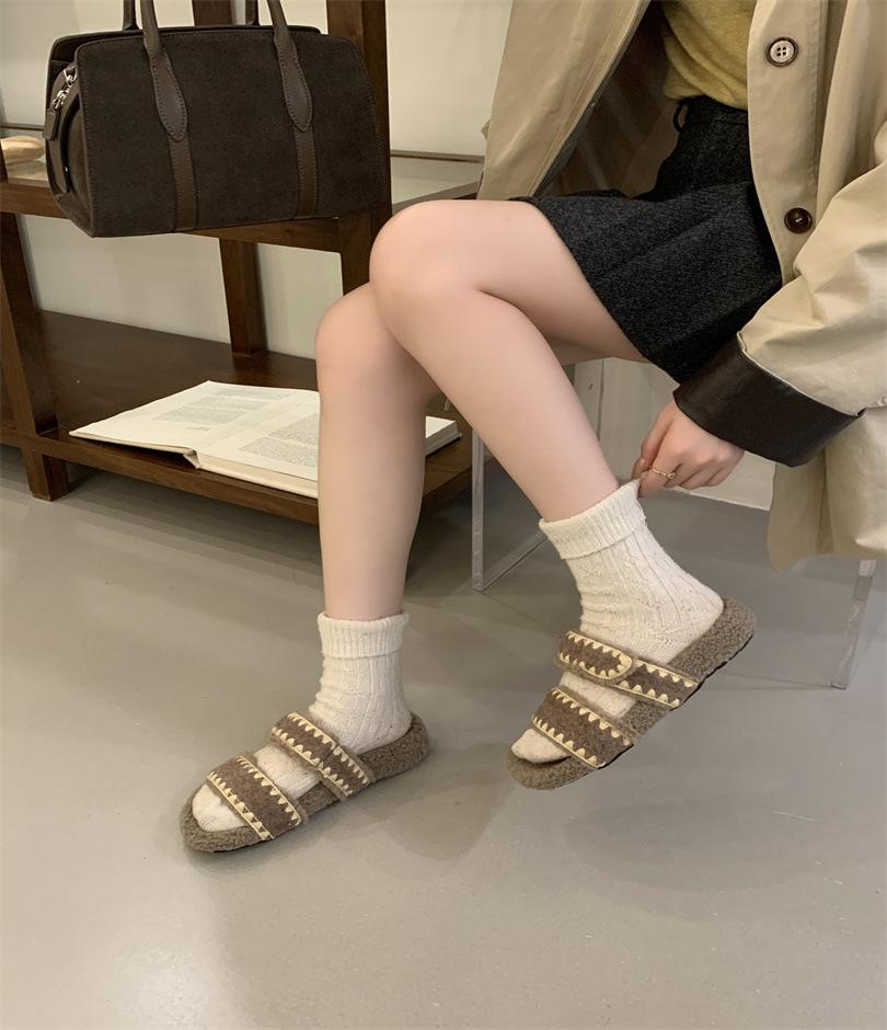 

Thick-soled lamb wool cotton slippers women s shoes wear 2025 new autumn and winter velvet home fluffy shoes 39 хаки