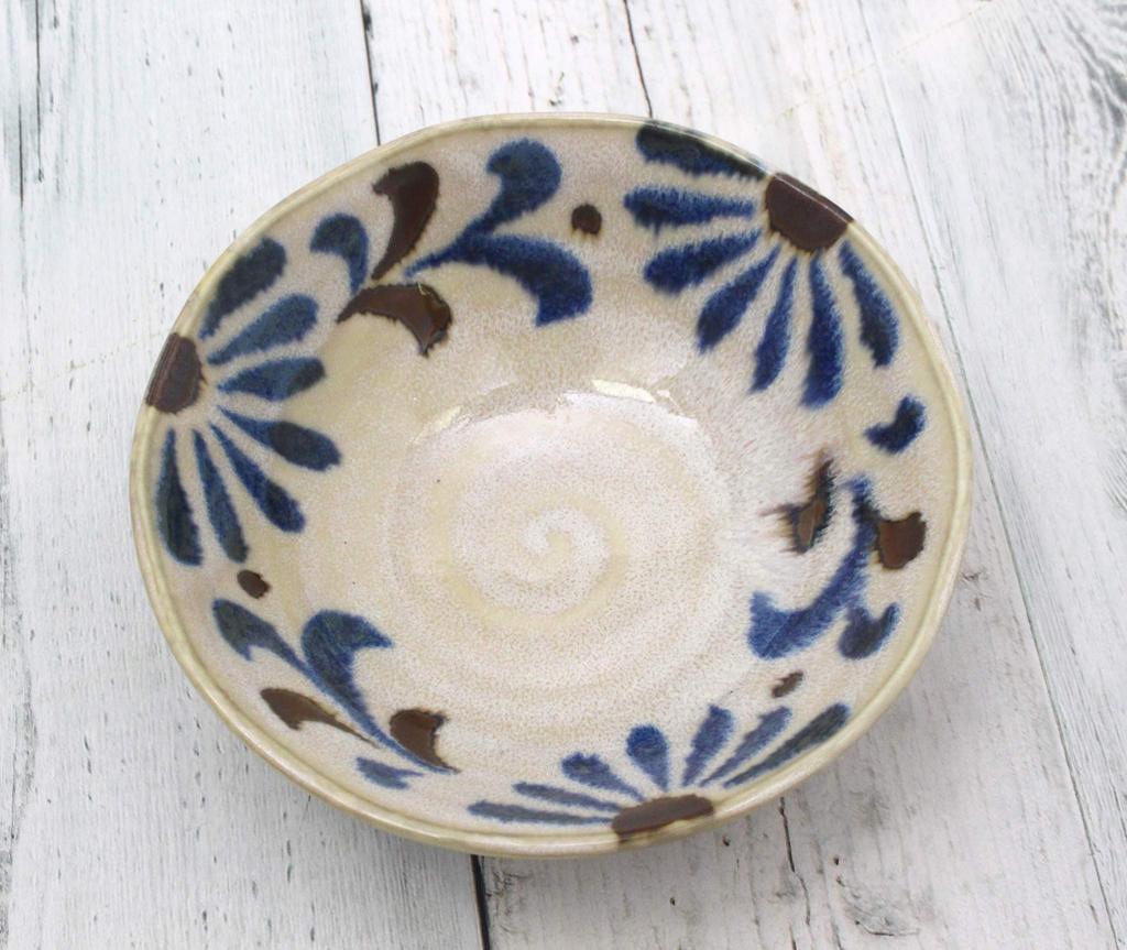 Castle Enterprises Okinawanische Oma's Wahl Yachimun Muster Tropisches Geschirr, Leicht und Vielseitig, Kleine Schalen (10er-Set)