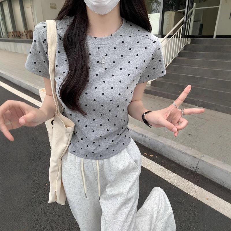 Polka Dot Short-sleeved T-shirt for Women's Summer New Design Slim Round Neck Straight Shoulder Slim Short Top