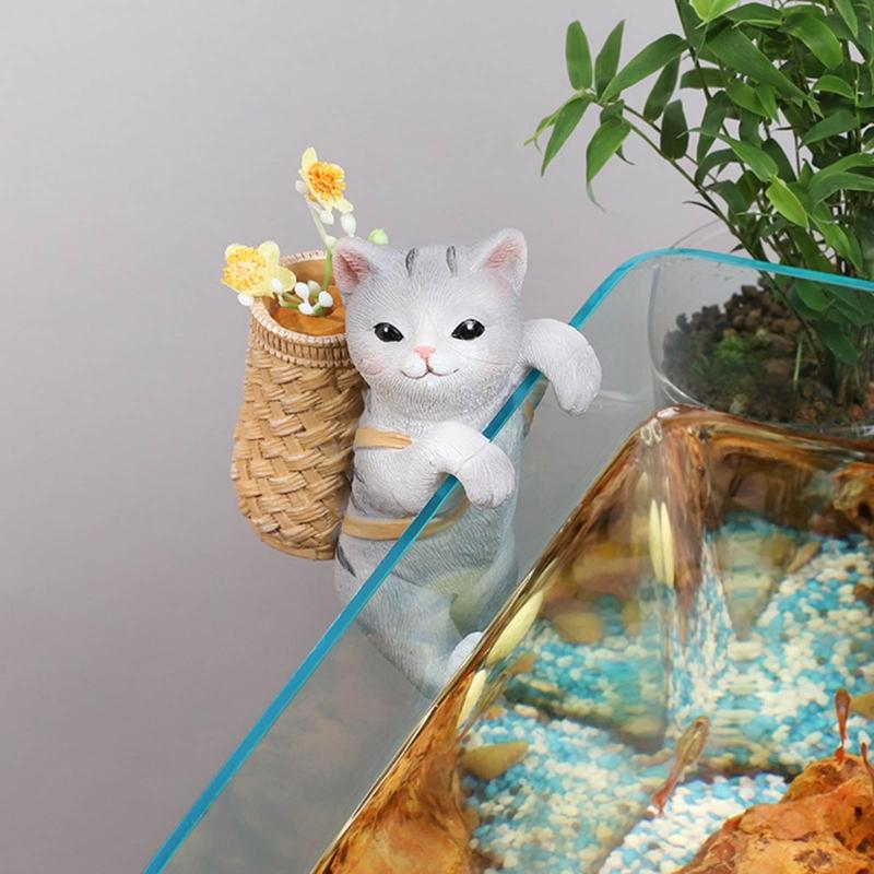 Мультяшные кошки с корзиной из смолы — фото 5