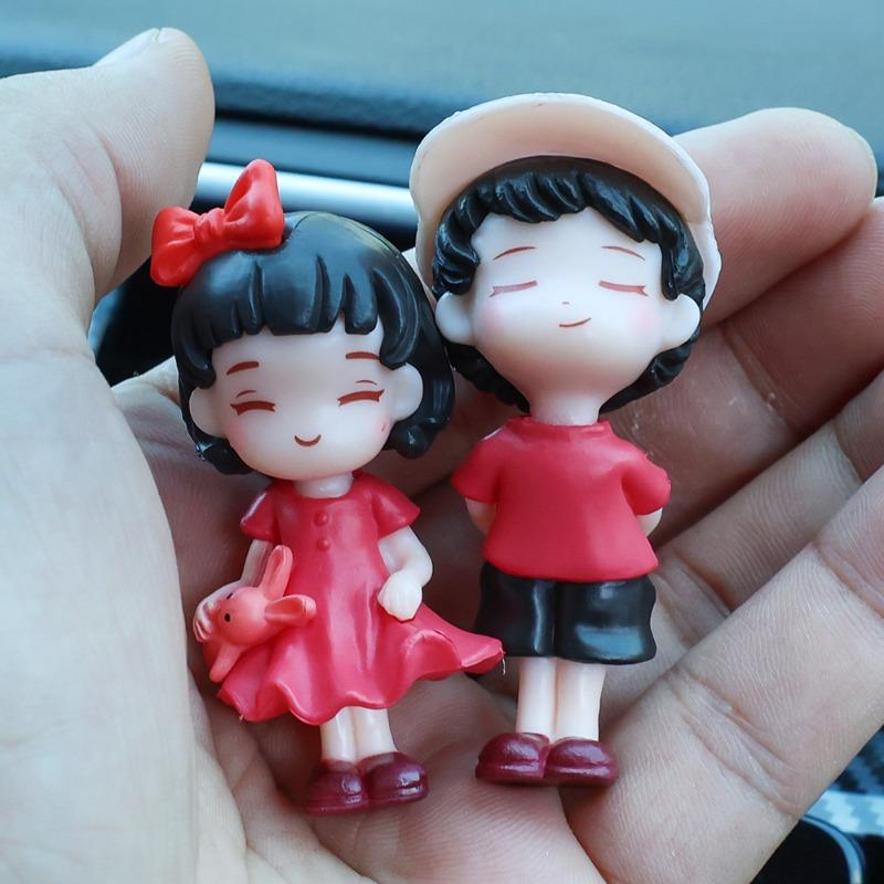 Cartoon Couple Ornaments Car Center Console Dashboard Anime White Hat Red Clothes Couple Kiss Forehead DIY Decorations Ornament