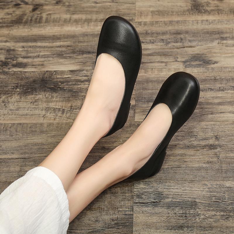 Simple Zen Literary Handgemachte Lederschuhe mit weicher Unterseite für Omas Damen mit flacher Unterseite und flachem Mund, Mutterschuhe für vier Jahreszeiten, Einzelschuhe