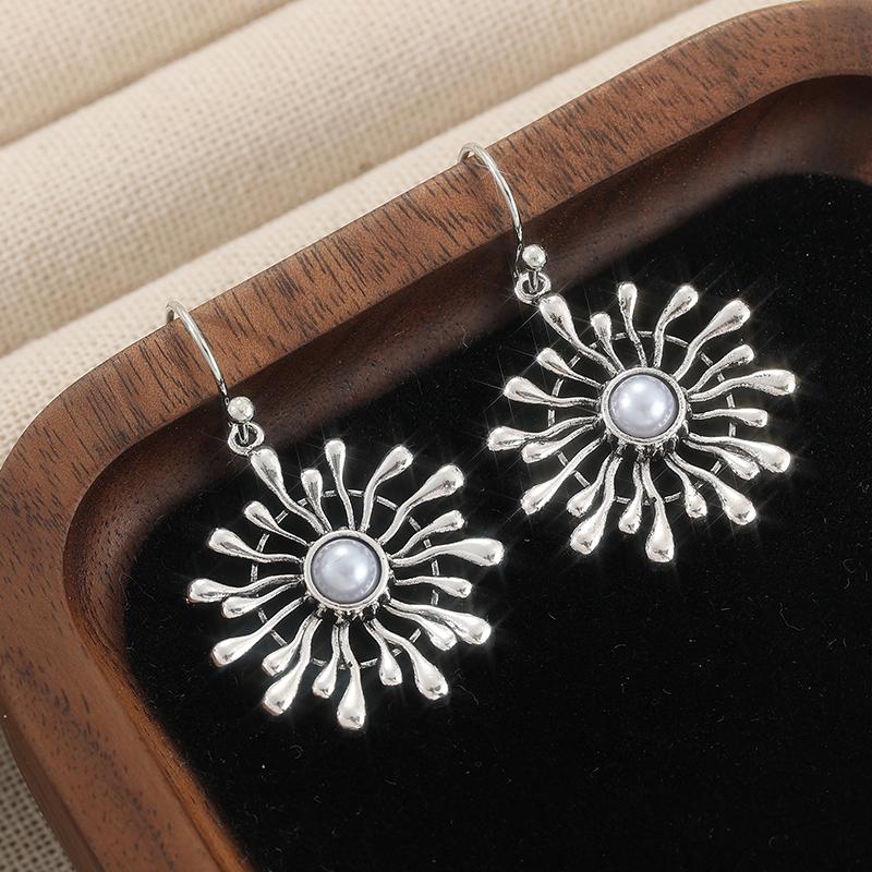 

Bohemian Style Imitation Pearl Floral Silvery Hook Earrings Women s Vintage Exquisite Festival Vacation Jewelry Accessories Gift WHITE