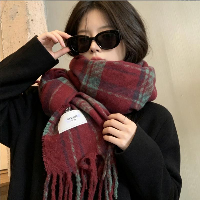 Red scarf women's autumn and winter new imitation cashmere thickened warm scarf high-end New Year's Christmas gift