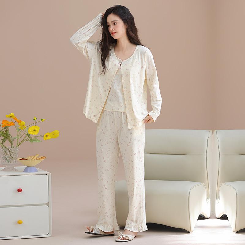 Shopping mall quality~ pure cotton pajamas three-piece pajamas women's winter sexy and sweet suspender long-sleeved loungewear set