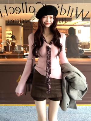 Korean Style Pink V-Neck Knit Sweater - Slim Fit, Long Sleeve Top for Autumn/Winter 2025