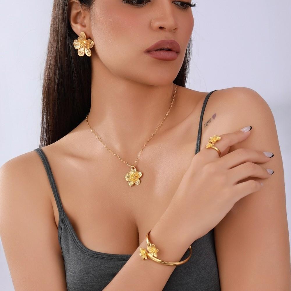 Zinc Zinc Alloy Necklace Earrings Bracelet Set Geometric Women Jewelry Suit Flower Jewelry Set  Wedding