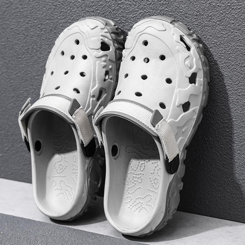 Fashion 2024 Factory Cheap EVA Men's Clogs Shoes Lightweight Wholesale Plastic Clog Men Beach Working Sandals With Men Clogs Mules