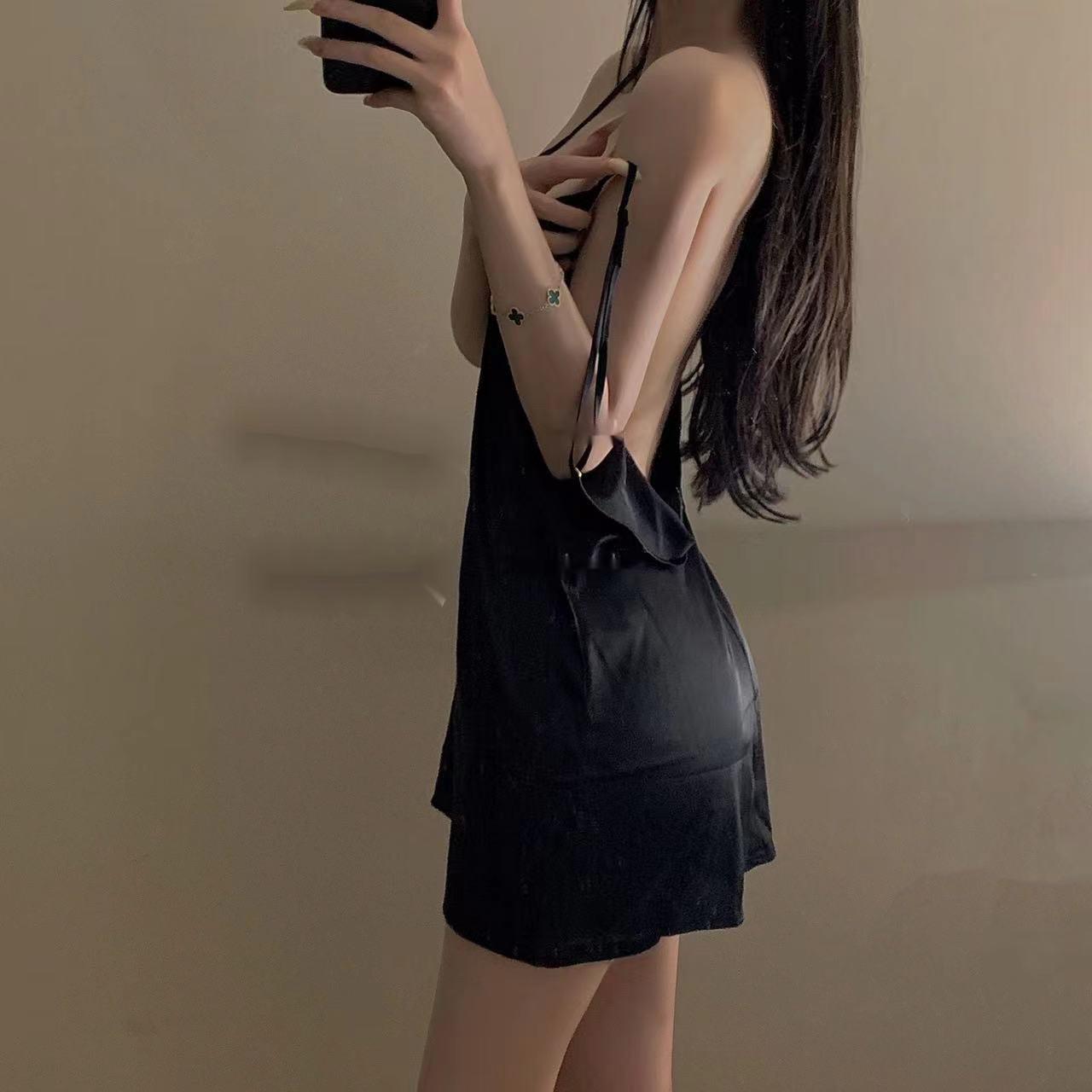 

Новое сексуальное нижнее белье из ледяного шелка: Ночная сорочка-майка без спинки однотонная One Size чёрный