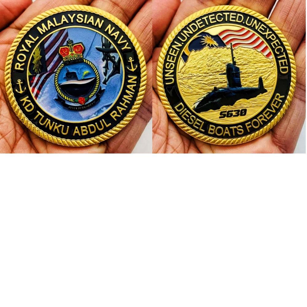 Золотая медаль Военно-морских сил Малайзии, Пиратская корона, Монеты, Памятные монеты