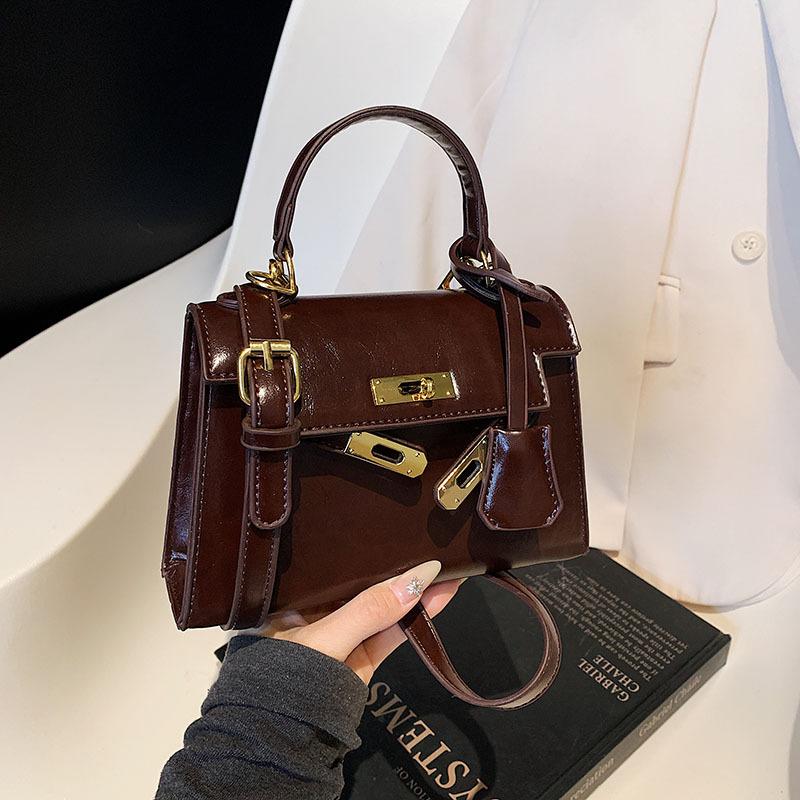 New Fashion Classic Small Lock Portable Shoulder Women's Bag
