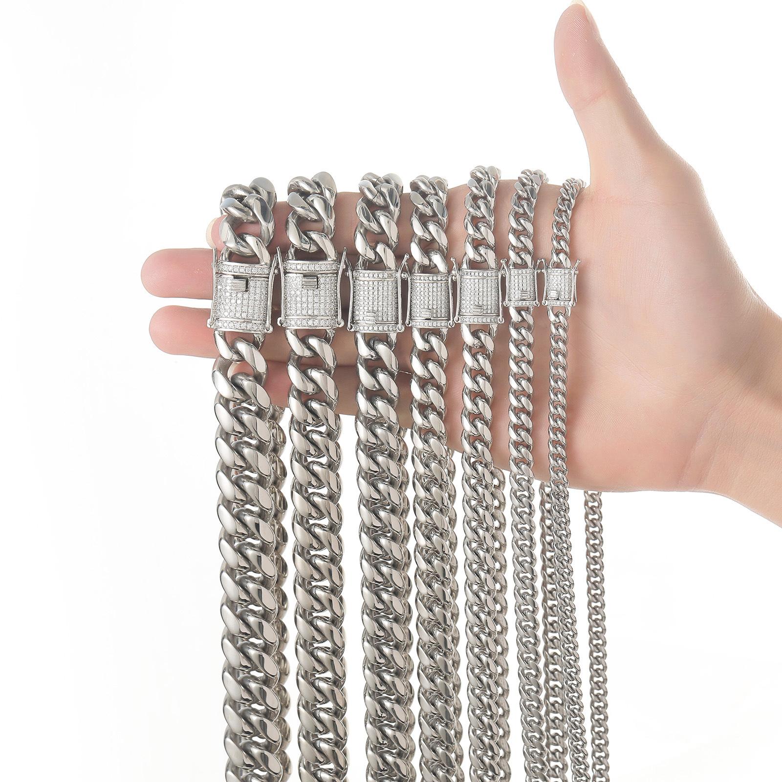 

Ожерелье из нержавеющей стали и титановой стали, ожерелье с микроинкрустированным цирконом, пуговичная головка, майамская кубинская цепь 14MM30inch (about 76cm)