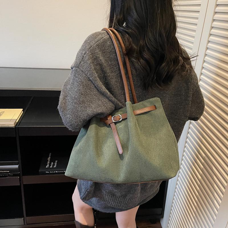 Street Style Womens Oversized Tote Bag With Double Shoulder Straps For Daily Use