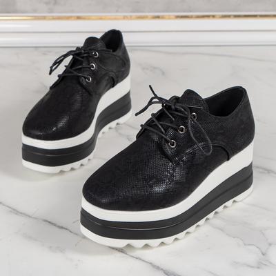 Mode Automne Hiver 2024 Style Britannique Décontracté Semelle Épaisse Chaussures Simples Grandes Tailles Chaussures à Lacets pour Chaussures Mode Baskets Plates Noires