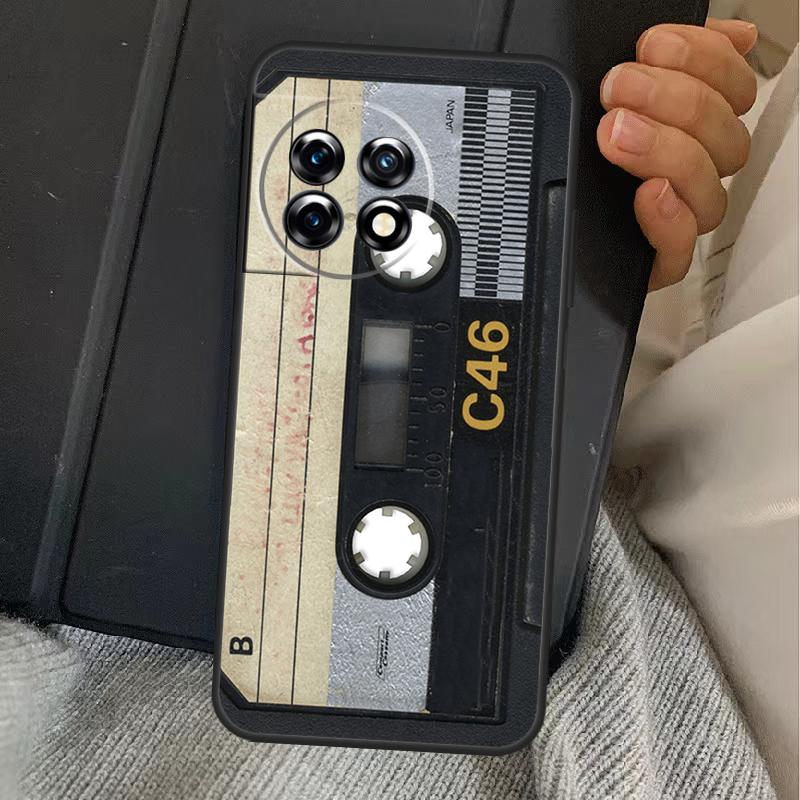 Vintage Magnetband-Kassettenhülle für OnePlus 12R 13R 10R 13s 13 12 11 10T 8T Nord CE 4 3 2 Lite N10 N20 N30 Nord 5 Abdeckung