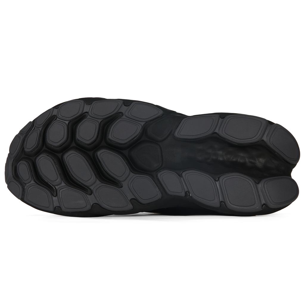 New Balance Fresh Foam Triple Black MMORBM4