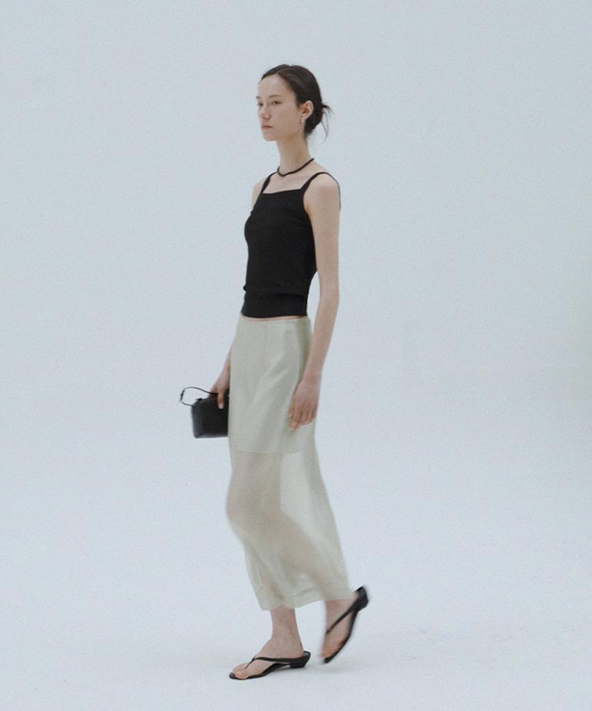 Kwinseulaebis Sheer Glossy Mid-Length Skirt