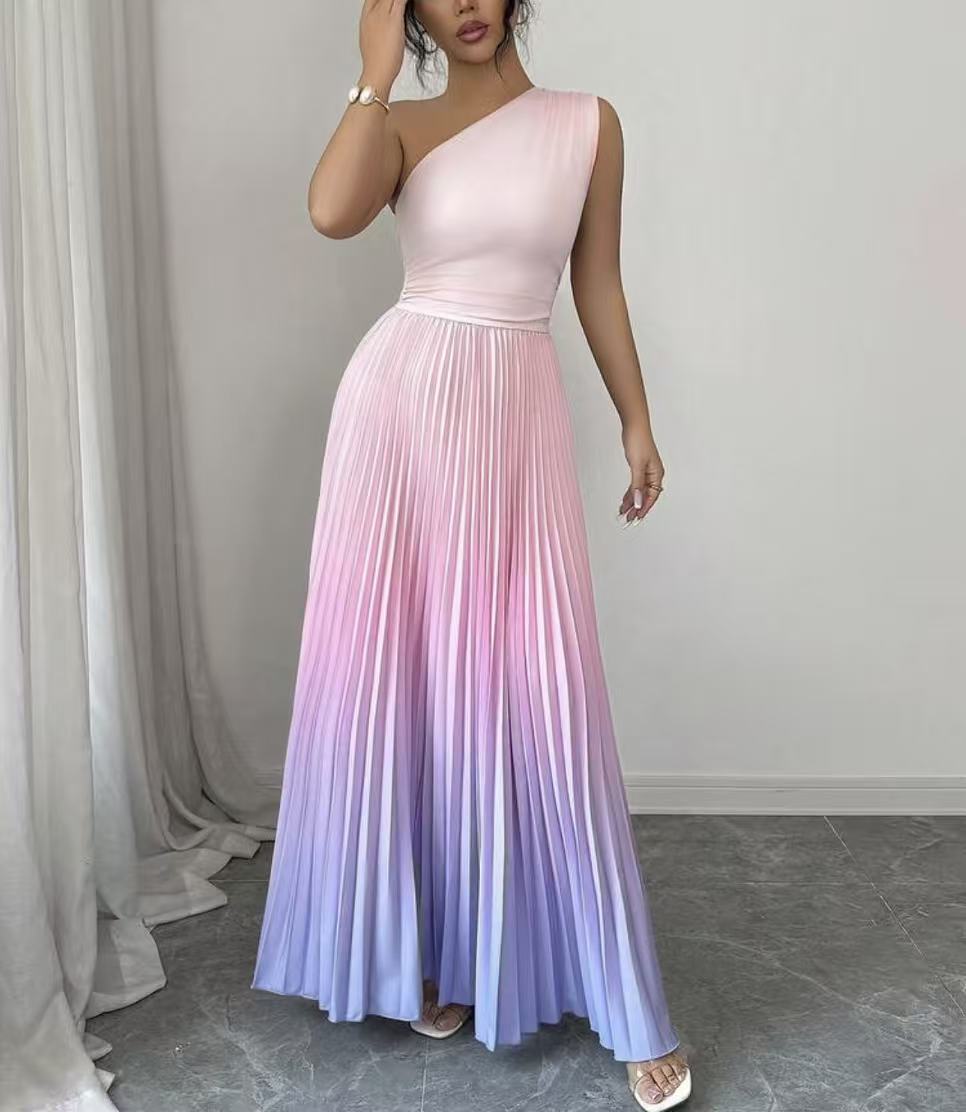 2026 European and American summer new product diagonal shoulder gradual change pressure fold long dress S розовый