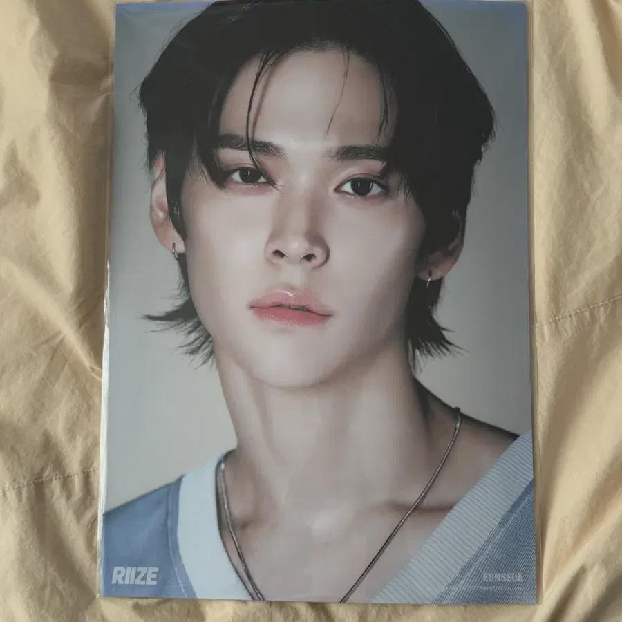 

Riize Eunseok Talk Color A3 Poster