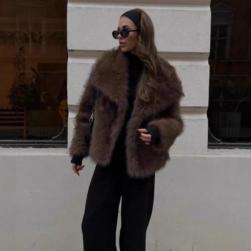 High-quality environmentally friendly fur coat large lapel collar short fur coat fashionable imitation fox fur coat